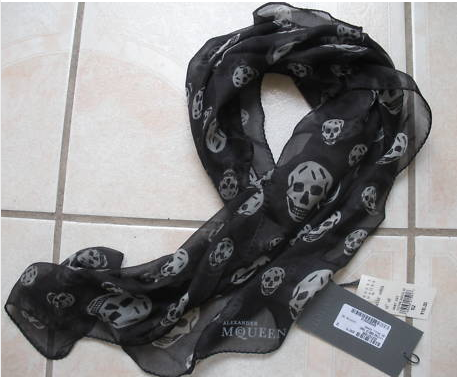 skull scarf