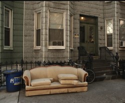 Free streetside couch might not be so free